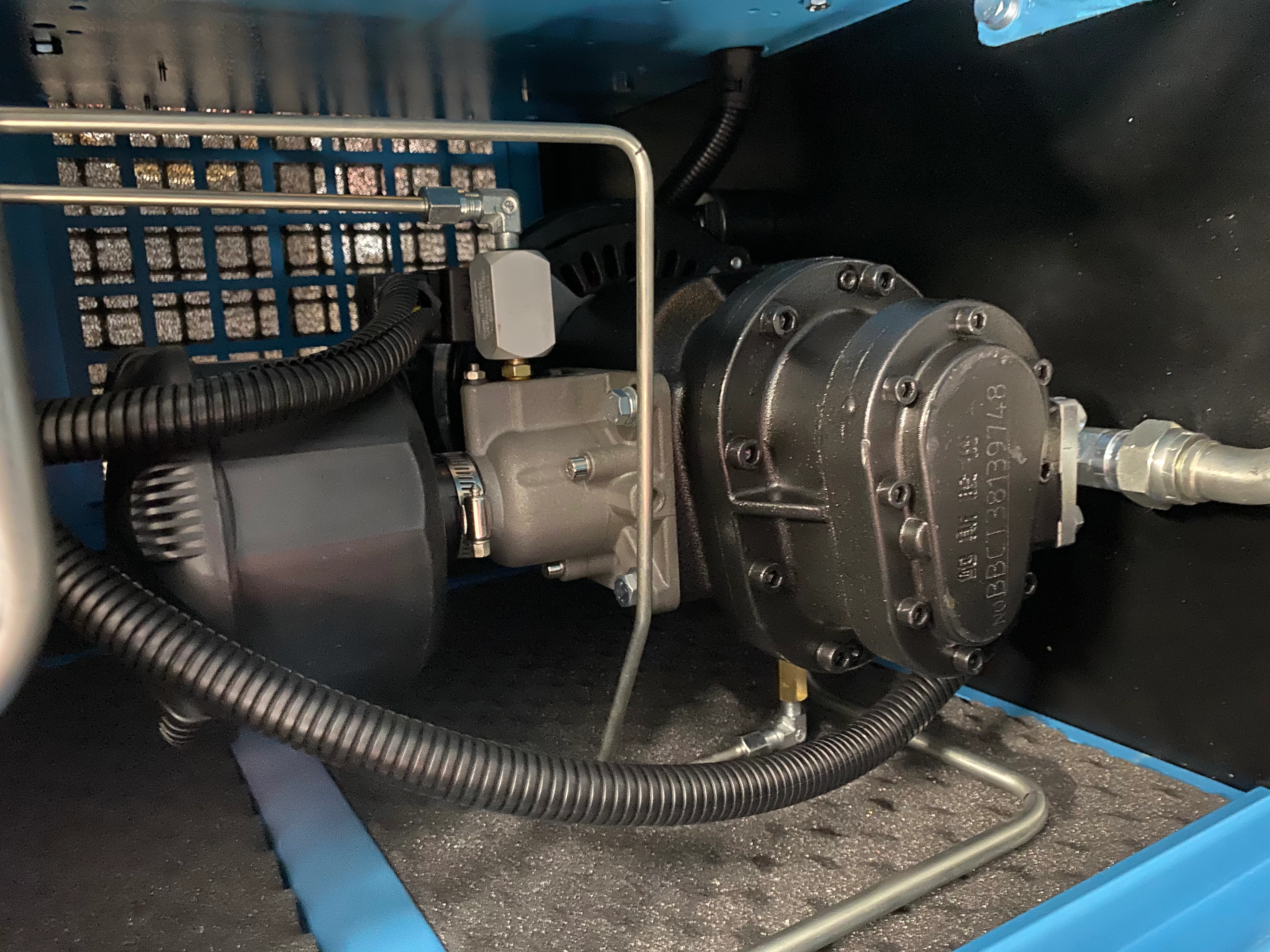 Compresor de Tornillo Industrial de 37kw Especialmente para Corte por L&aacute;ser, Suministro 4 en 1 PM VSD 16 bar, Dise&ntilde;o Compacto