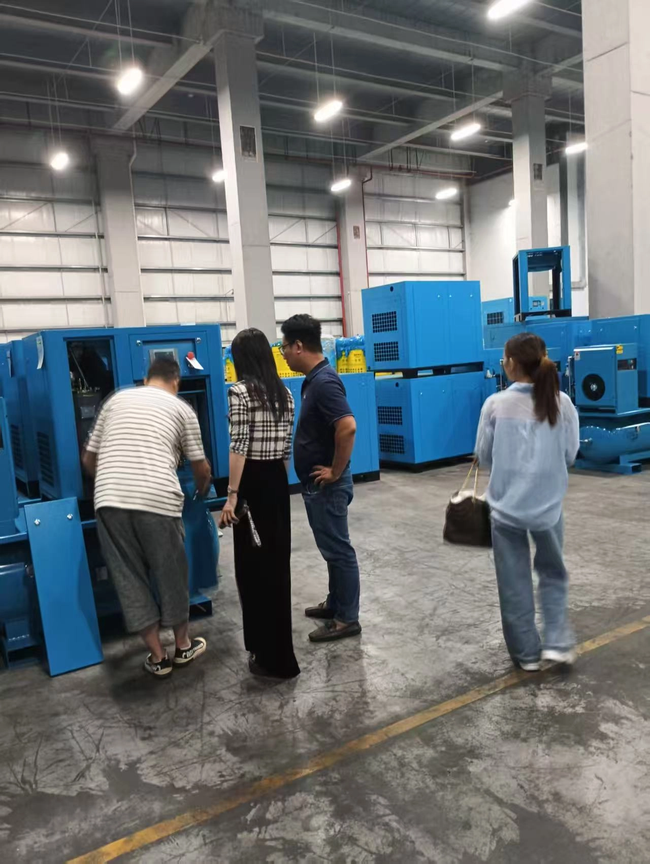 Compresseur industriel &agrave; vitesse fixe &agrave; fonctionnement stable